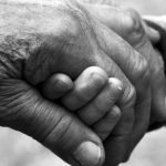 Me kë jeni kapur për dore?