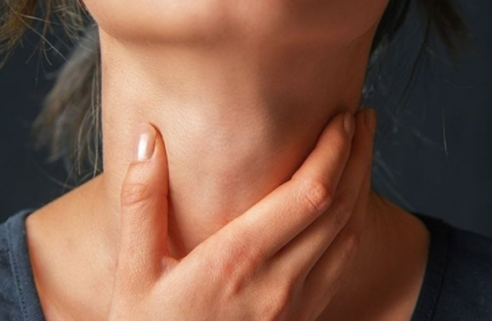 Shpëtoni nga dhimbjet e fytit me këtë recetë natyrale