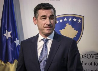 Nga dhjetori kosovarët lëvizin pa viza, Veseli jep garanci