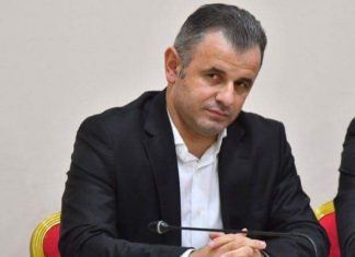 Kryetari Çairit nuk blen veturë zyrtare, paratë i çon për bamirësi