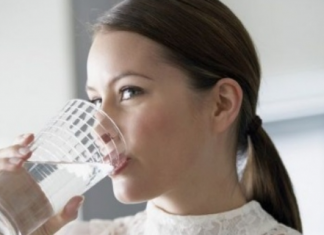 Uji i ftohtë apo i ngrohtë, kush është më i mirë për organizmin?