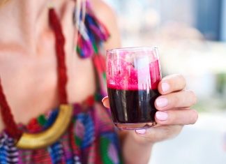 42 ditë luftë me qelizat e kancerit: Lëngu i austriakut të njohur kundër kancerit!