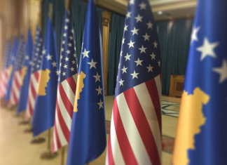Ambasada amerikane kërkon ndihmë nga qytetarët e Kosovës