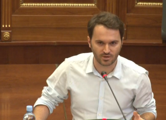 Frashër Krasniqi publikon video ku pretendon se Albin Kurti refuzon vijat e kuqe për PDK-në