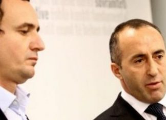 Albini zemërgjerë, i jep ushqim kryetarit të Qeverisë (FOTO)