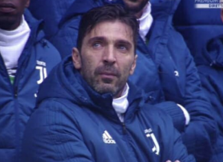 Gigi Buffon preket gjatë homazheve për Davide Astorin (FOTO)