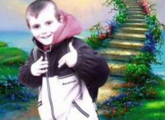 Babai i 8 vjeçarit që e kishin mbytur qentë endacakë porosi për pushtetarët