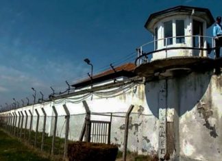 Plasin grushtat në burgun e Idrizovës, 32 vjeçari përfundon në spital