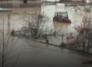 Përmbytje të mëdha në Strugë, përmbyten shtëpi, banesa qindra hektarë tokë(VIDEO)