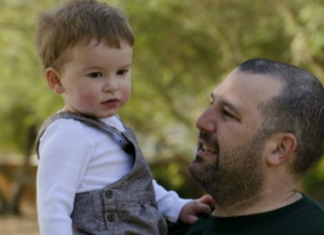 “Shiko se djali nuk të ngjan…”, babai përballet me të vërtetën shokuese pas mesazhit në Facebook