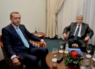 Kathimerini: Ali Ahmeti ka refuzuar Erdoganin, Erdogan dëshiron të jetë lider i myslimanëve të Ballkanit