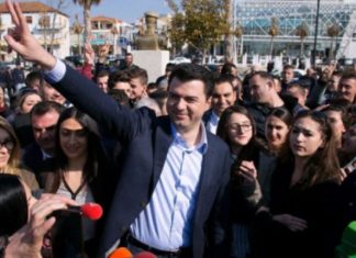 Opozita në Shqipëri bllokon rrugët, pritet fillimi i arrestimeve masive