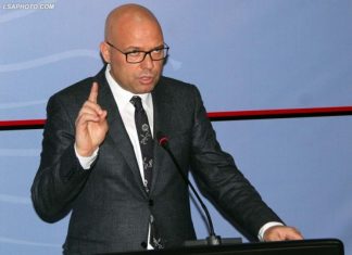 Manjani: “Nëse me arrestimin e Llallës hapen negociatat, atëherë me prangosjen e Ramës hyjmë në BE”