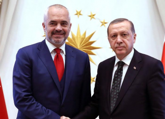 Presidenti Erdogan i kërkon Kryeministrit Rama të largojë këto dy ministra