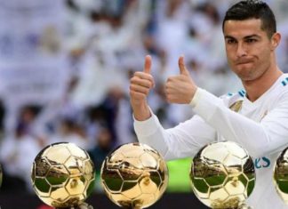 Cristiano Ronaldo e kërkon 10-shin perfekt