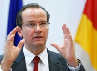 Njeriu i afërt me kancelaren Merkel kundër idesë për ndarjen e Kosovës