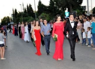 Maturantëve nga Podujeva i’u anulohet mbrëmja e maturës në momentin e fundit