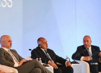 Haradinaj vazhdon ta tregojë paditurinë e tij, përsëri ngatërohet me çështjen e islamit