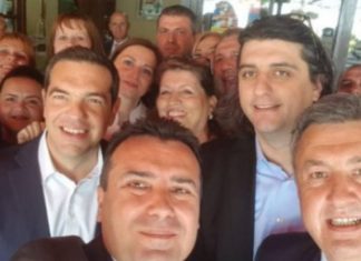 Deputetit të LSDM-së i’a shkrumbojnë makinën