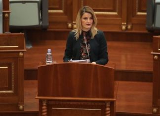 Hoxha: Jemi në prag të liberalizimit të vizave për qytetarët e Kosovës