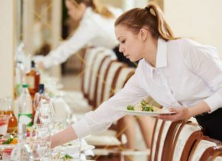 Një letër e hapur drejtuar atyre që nuk lënë asnjëherë bakshish për kamarierin