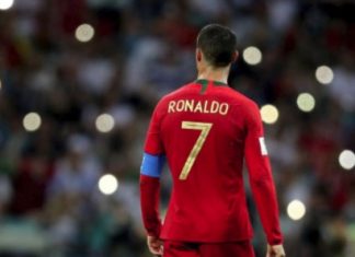 Ronaldo definitivisht nuk është normal, 3 gola në katër gjuajtje