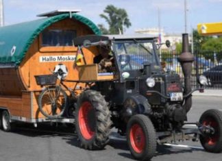 Aventura pa fund, udhëtoi 3 ditë me traktor dhe arriti në Rusi 2 orë para ndeshjes kundër Meksikës