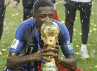 Dembele, paratë si që i fitoi si kampion bote i dhuron për ndërtimin e xhamive