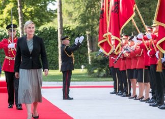 Presidentja kroate e ngatërroi Kosovën me Shqipërinë