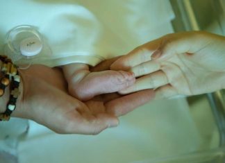 Lind edhe në Gostivar bebja e parë për 2019, zbuloni gjininë