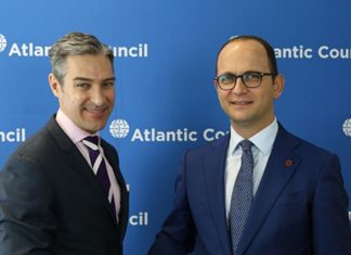 Bushati: Aktorë të tretë duan të prishin marrëveshjen Athinë-Shkup