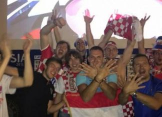 Shpërthen festa në Zagreb edhe tifozët kroatë festojnë me shqiponjën