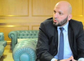 Kelmendi: Taksa 100 për qind nuk duhet të hiqet