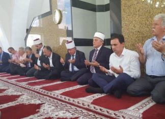 Gostivar, lëshohet në përdorim xhamia e 71, prezent edhe ministri Asaf Ademi (FOTO)