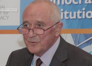 Diplomati zyrtar Pierel: Shqiptarët e Maqedonisë do të duan të bashkohen me Shqipërinë