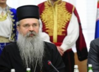 Godet edhe prifti serb: S’ka si ndahet Kosova se është e gjitha e jona!