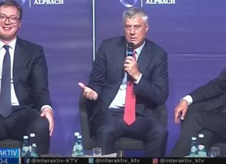 Shikojeni momentin kur Thaçi bëhet “horë” me anglishten e tij, e gjith salla fillon dhe qesh (VIDEO)