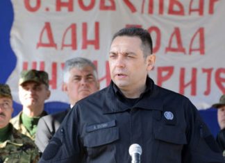 Serbi Vulin provokon: Të forcojmë ushtrinë që të shkojmë në Pejë dhe Gjakovë