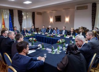 Kryeministri Zaev sonte do të takojë liderët