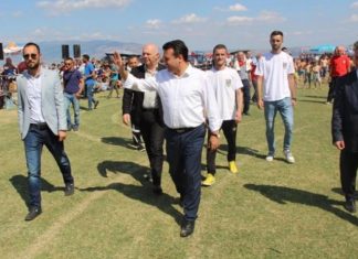Zaev dëshiron ta marr me vete në BE traditën e Pehlivanëve