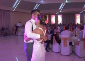 Prekëse, vëllai i paralizuar çohet e vallëzon në dasmën e motrës (VIDEO)