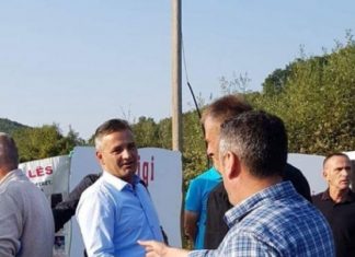 Bekim Jashari i bashkohet protestës: Vuçiq mund të kalojë vetëm kur të kërkojë falje për krimet e kryera (FOTO)