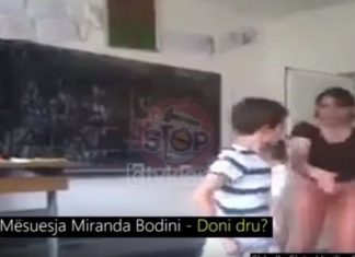 “Doni dru ju? Ju jap unë sa të doni”, mësuesja shqiptare i bën për spital fëmijët e klasës së parë (VIDEO)