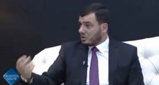 Info Shqip: Deklarata e hoxhës Behar Mjekiqi që po bën bujë: Jam pro vlerave shqiptare, jo arabizma dhe turqizma (VIDEO)