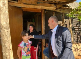 Halil Kastrati shpreson se Thaçi e Haradinaj do t’i bashkohen aksionit të tij humanitar