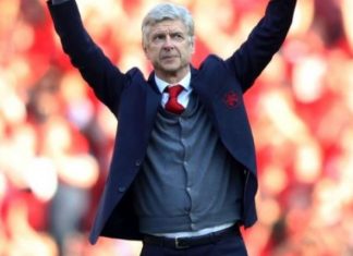 Arsene Wenger flet për një kthim të mundshëm në Angli