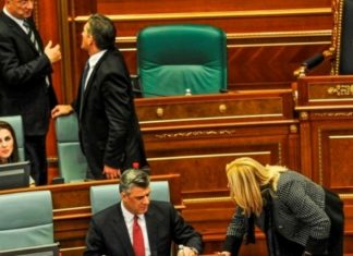Tahiri: Kosova mundet edhe pa njohjen e Serbisë, Zvicra lulëzoi edhe pa qenë në OKB