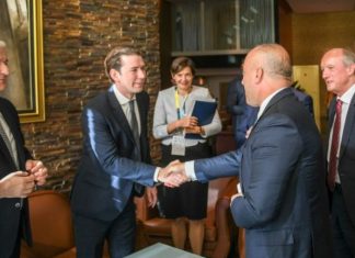 Haradinaj takoi Kurzin dhe Markoviqin, u kërkoi mbështetje për Kosovën