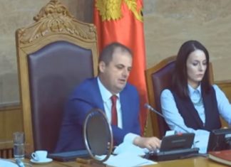 Debat mes ministrit shqiptar me deputetin serb në Mal të Zi: Flamuri im është ai kuqezi (VIDEO)
