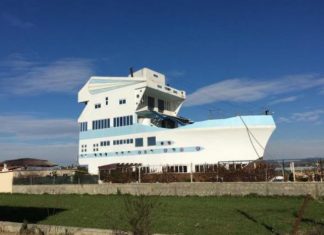 Kujt i shkonte mendja? Kjo shtëpi në Roskovec cilësohet si ndër më të veçantat në botë (FOTO)